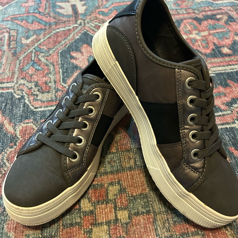 Gray and Black Minimalist Sneakers with Durable Sole